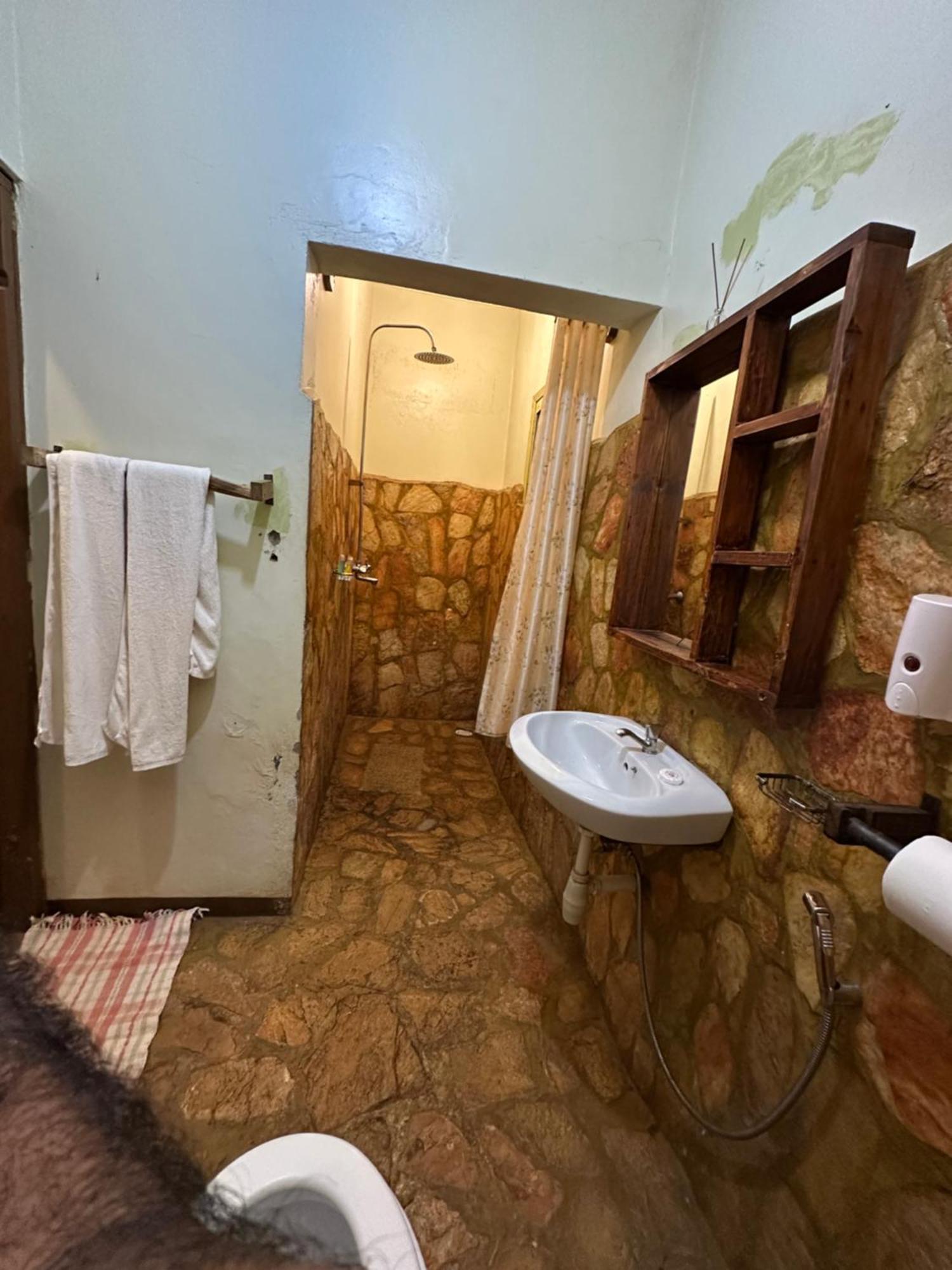 Afro Smile Hotel & Guest House Jinja Luaran gambar