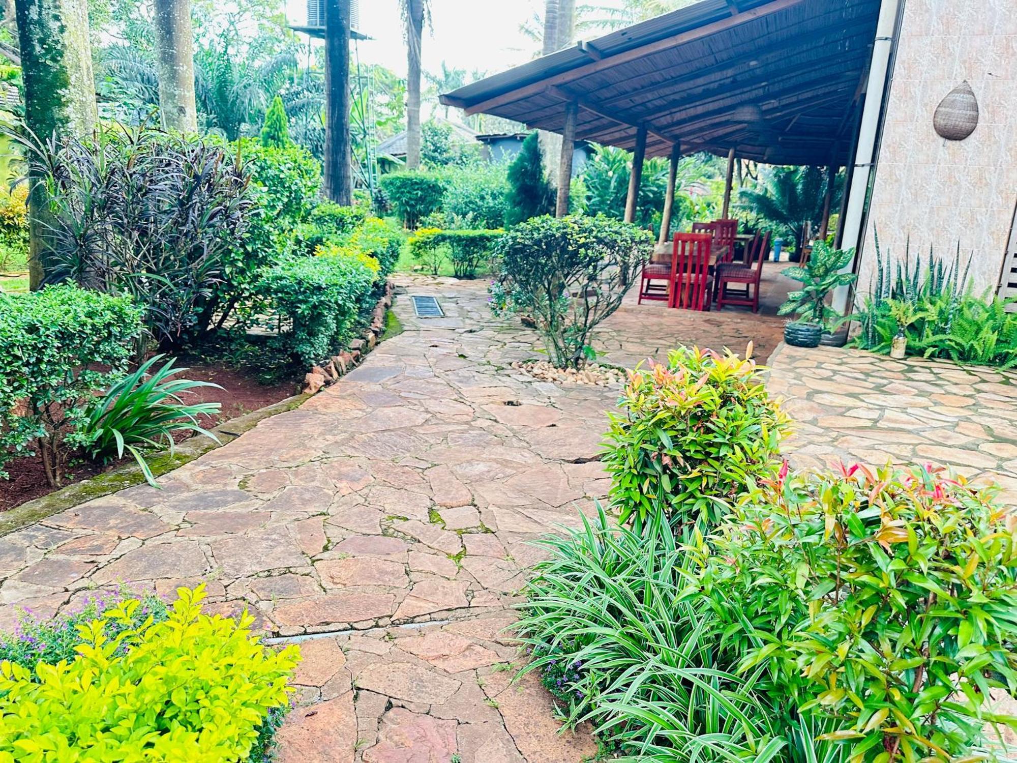 Afro Smile Hotel & Guest House Jinja Luaran gambar